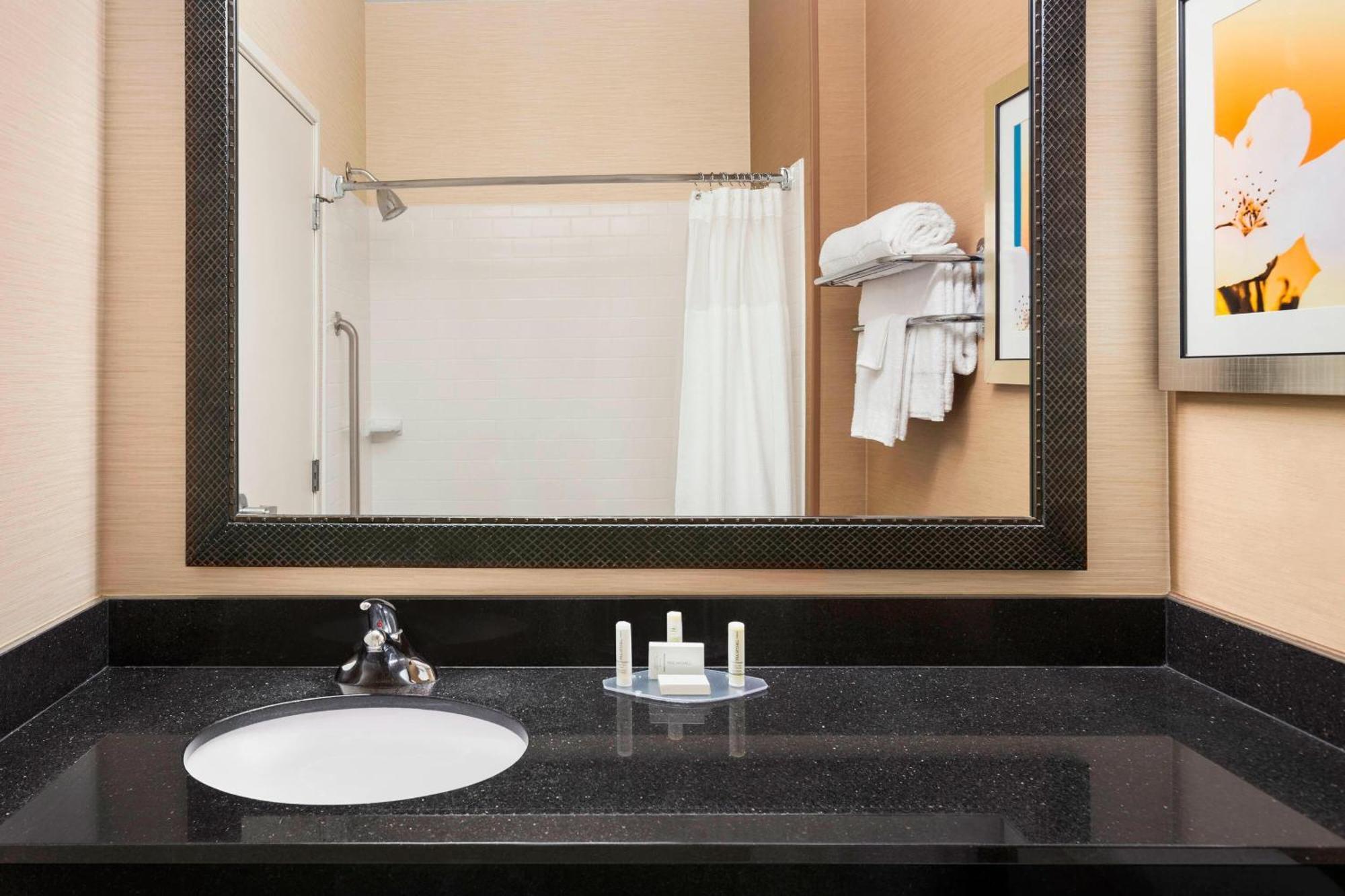 Fairfield Inn ראסין מראה חיצוני תמונה